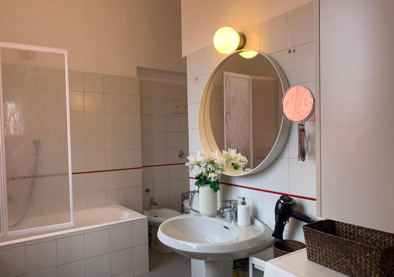 Camozzi Central Apartment Bergamo Eksteriør billede