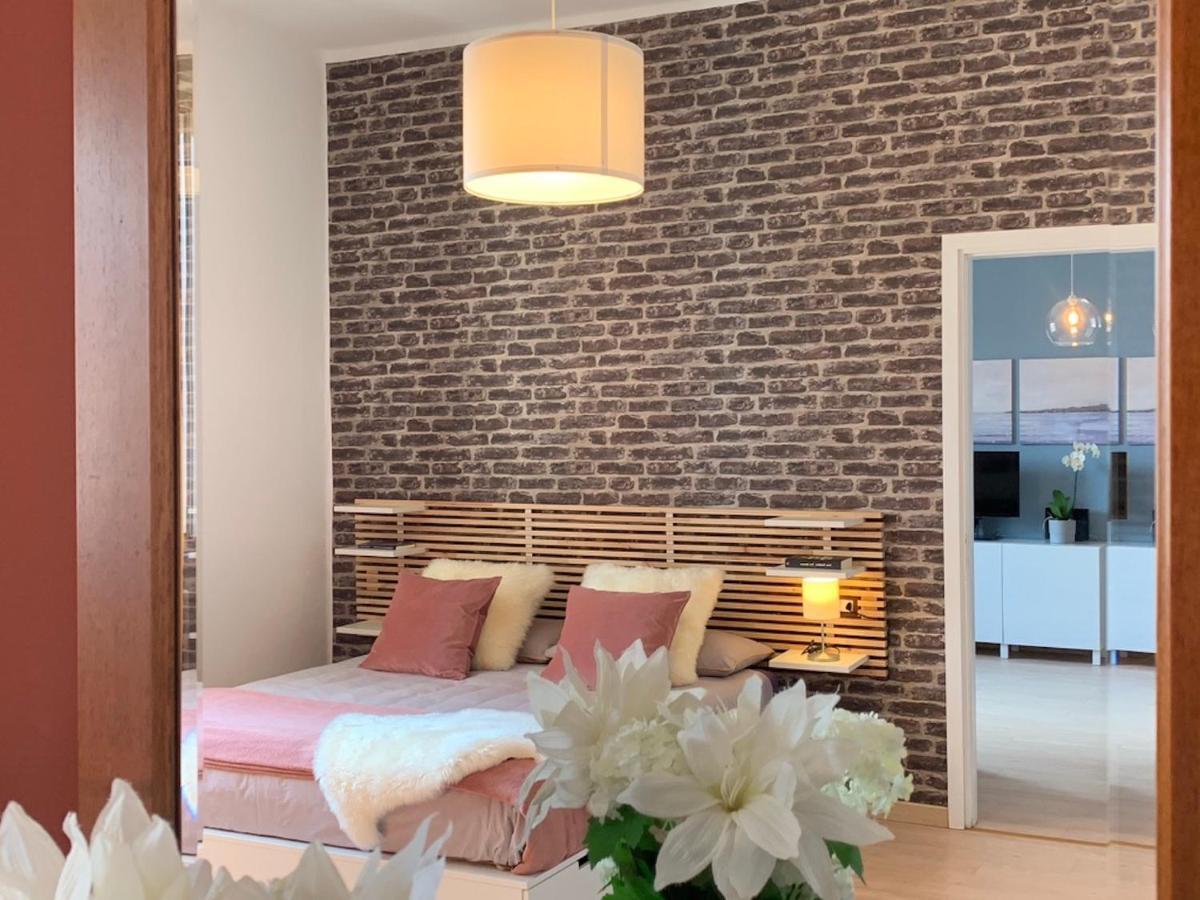 Camozzi Central Apartment Bergamo Eksteriør billede